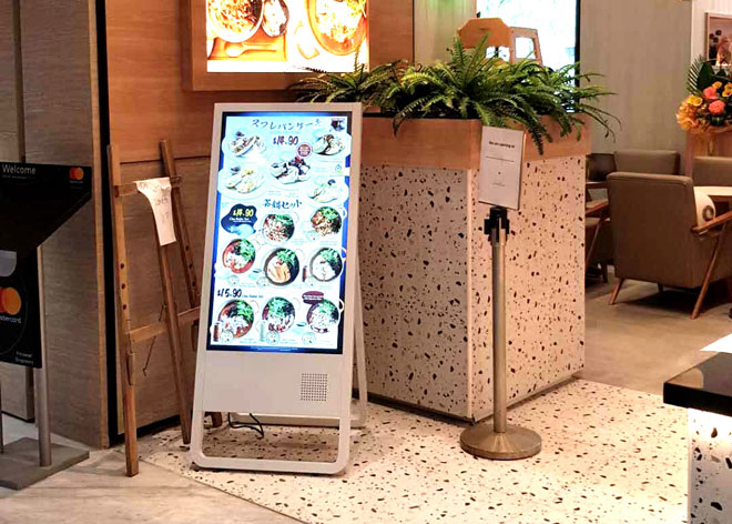 Digital signage refreshes business value for malls